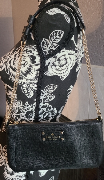 kate spade Handbags - 🍀 Kate Spade Leather Mini Shoulder Bag